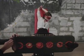 Elizabeth punish - E582