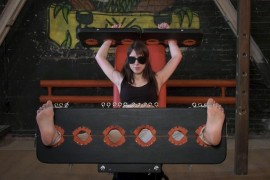 tk巴士挠脚心娱乐视频 - A121