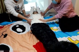 等闺蜜来解救 - H286